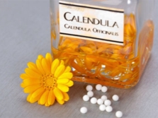 Berwarna alkohol calendula