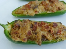 Jalapenod täidetud