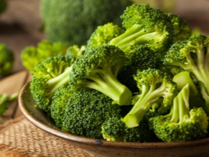 Hoe en hoeveel broccoli koken?