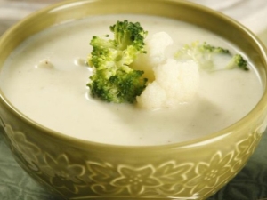 Soupe de purée de chou-fleur : propriétés et recettes populaires