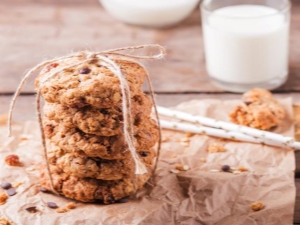 Is het mogelijk om havermoutkoekjes te eten tijdens het geven van borstvoeding en wat zijn de beperkingen?