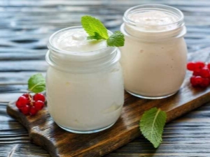 Magere yoghurt: eigenschappen en voedingswaarde