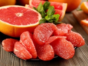 De voordelen en nadelen van grapefruit