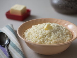 Gierstpap met melk: calorieën en voedingswaarde