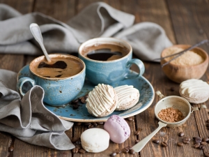 Op welke leeftijd mag je koffie drinken en waarom zijn er leeftijdsbeperkingen?