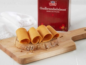 Brunost kaas: samenstelling, eigenschappen en recept