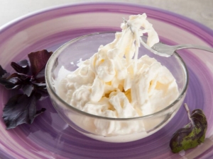 Stracciatella-kaas: productkenmerken en het caloriegehalte