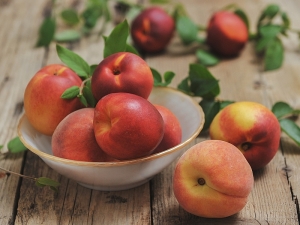 Waarin verschilt een nectarine van een perzik?