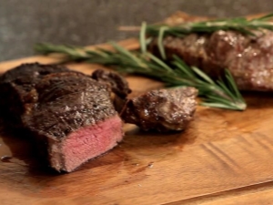 Steak de bœuf marbré : qu'est-ce que c'est et comment le cuisiner ? 