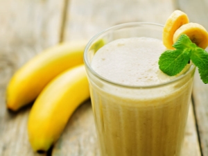 Milkshakes met banaan en ijs