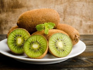 Wat is nuttige en schadelijke kiwi voor mannen?