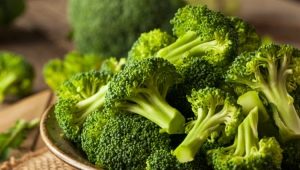 Hoe en hoeveel broccoli koken?