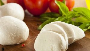 Mozzarella: kalorid ja koostis 