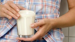 Is het mogelijk of niet om kefir te drinken met pancreatitis?