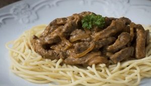 beef stroganoff recept