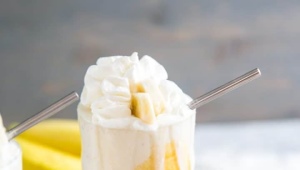 Bananenmilkshakes: voordelen, nadelen en de beste recepten