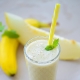 Przepisy na smoothie z melonem i bananem