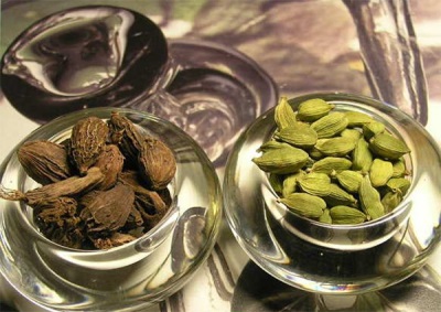 Cardamome noire et verte