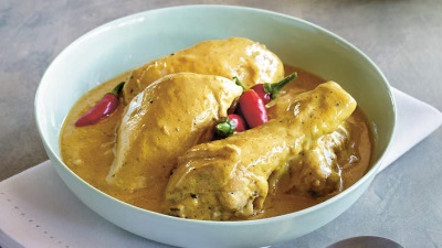 Cuisses de poulet au curry et lait de coco