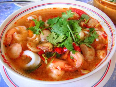 Tom Yam Kha Kung keedetud krevettidega