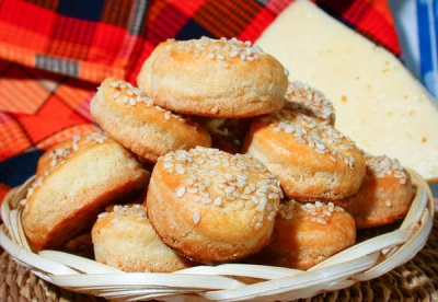 Biskut dengan bijan