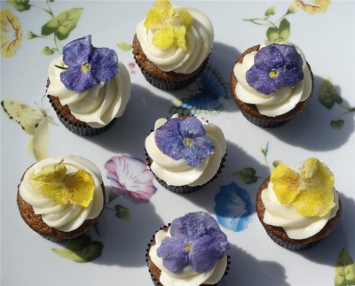 Muffins aux fleurs de pélargonium